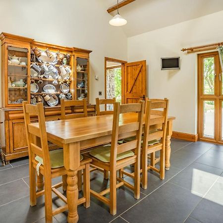 Вилла Ysgubor Hir Llanedy Экстерьер фото